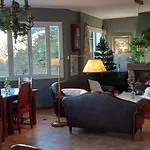 Le Camelie Del Bosco Bed & Breakfast