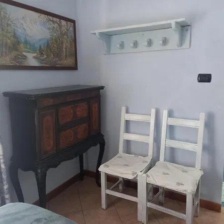 Le Camelie Del Bosco Bed & Breakfast