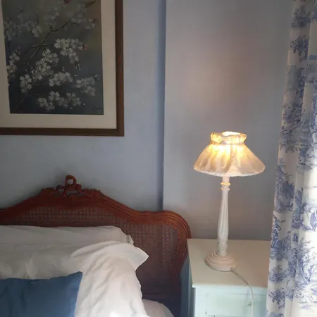 Le Camelie Del Bosco Bed & Breakfast 2*