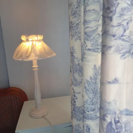 Bed & Breakfast Le Camelie Del Bosco 2*