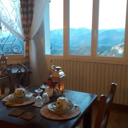 Bed & Breakfast Le Camelie Del Bosco Baiardo