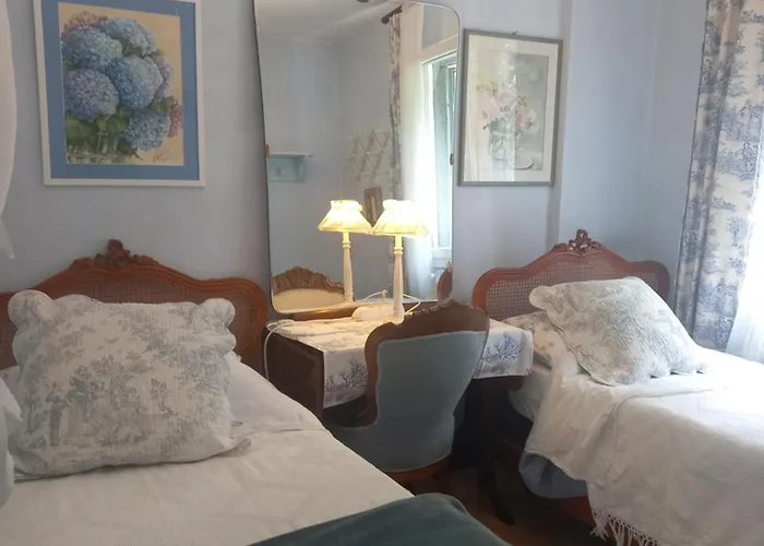 Le Camelie Del Bosco Baiardo