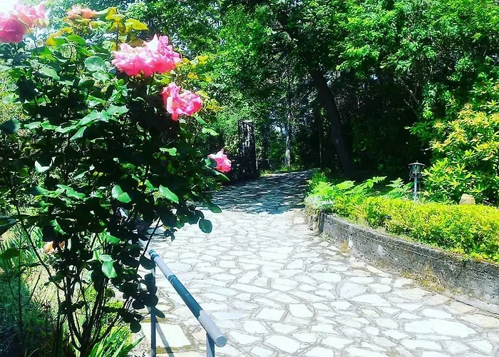 Le Camelie Del Bosco 3*