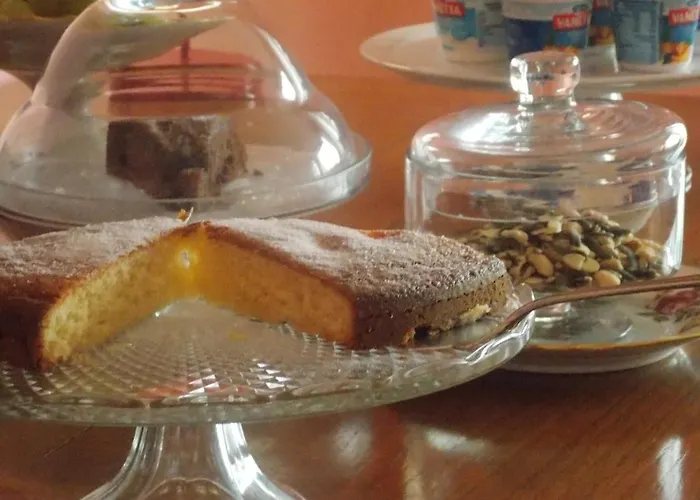 Le Camelie Del Bosco Alojamento de Acomodação e Pequeno-almoço Baiardo