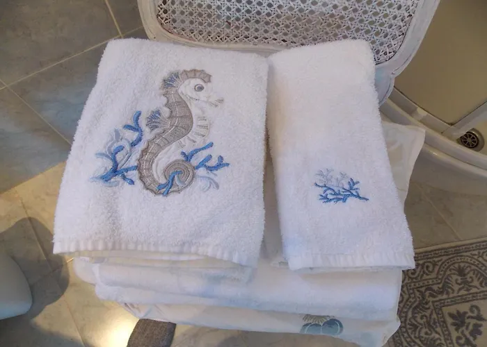 Le Camelie Del Bosco