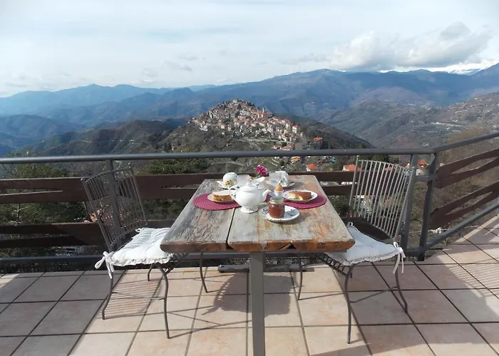 Le Camelie Del Bosco Bed & Breakfast