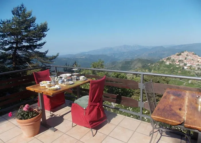 Bed and breakfast Le Camelie Del Bosco 3*